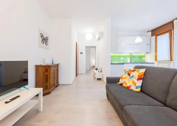 Appartement Airport 5 Min - Apartment With Parking